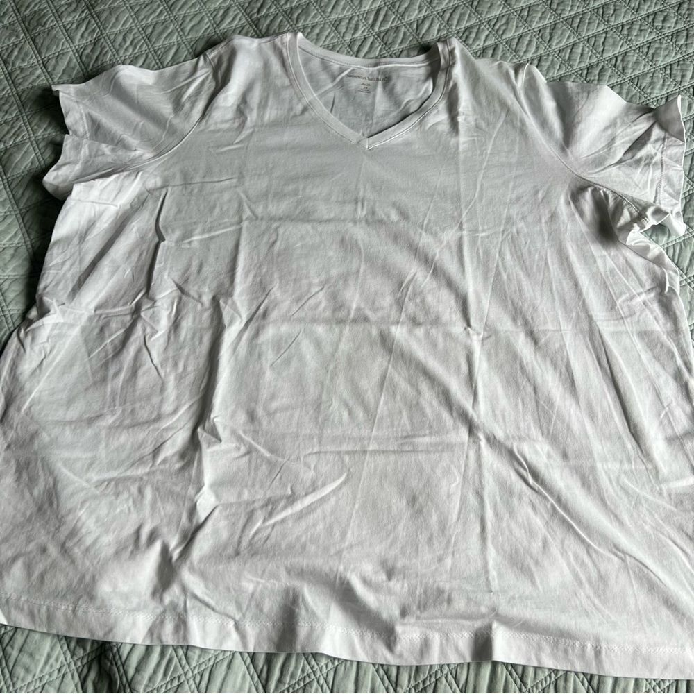 Woman within v neck tshirt tee white 2x xxl 26/28 plus short sleeve